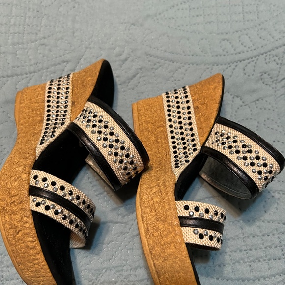 Onex Women's Wedge Heel Sandal Size 6 - Picture 3 of 6